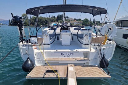 Ενοικίαση Ιστιοπλοϊκό σκάφος Beneteau Oceanis 40.1 Κέρκυρα