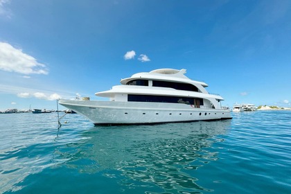 Verhuur Motorjacht Custom made 30m yacht in Maldives Malé
