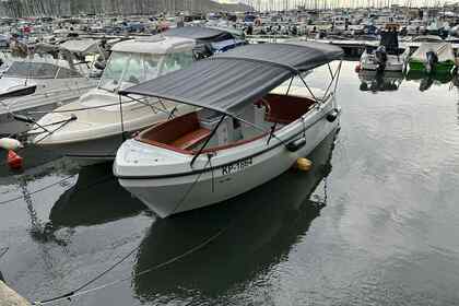 Noleggio Barca a motore Silver Yacht 655 Tender Isola