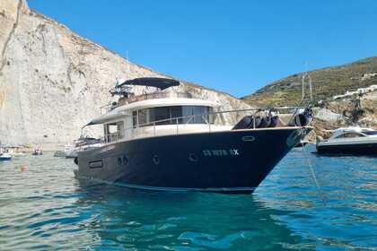 Charter Motor yacht Apreamare Maestro 51 Gallipoli