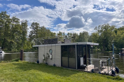 Rental Houseboats RIVO SP ZO.O Campi 300 Berlin