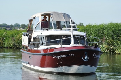 Rental Houseboats Linssen 35 SL AC IJsselstein