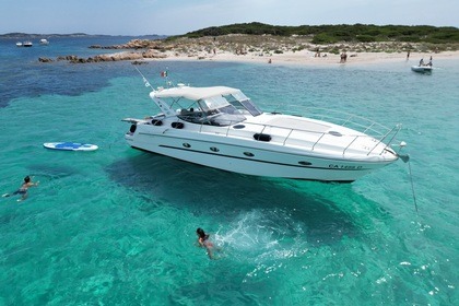 Hire Motorboat Mira 43 Porto Rotondo