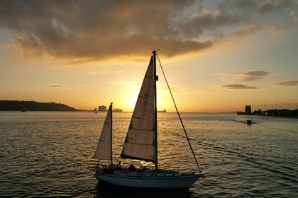 Alquiler Velero Westerly Conway ketch Lisboa