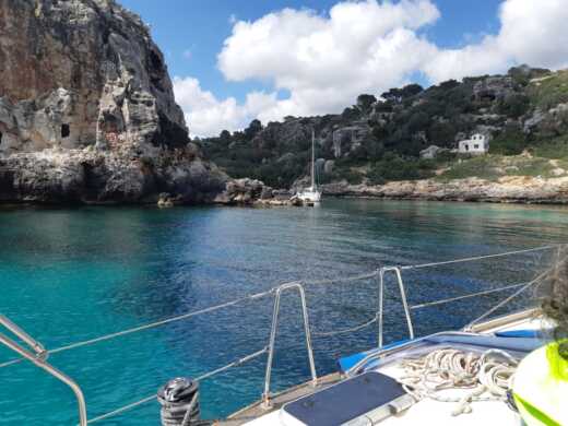 Argelès-sur-Mer Sailboat Bavaria 42 alt tag text