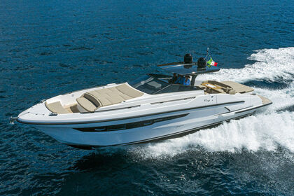 Charter Motorboat Rio Lemans 45 Naples