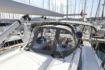Charter Sailboat  Bavaria C38 Pirovac