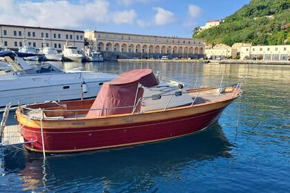 Location Bateau à moteur Co.Me.Na. Super Corallo 27 Naples