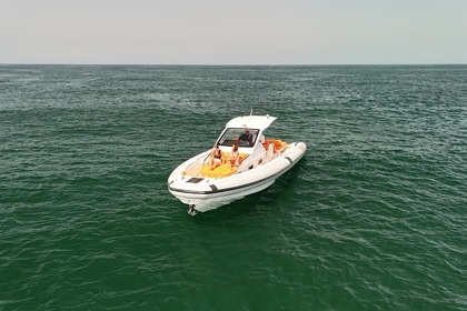 Miete RIB Pirelli 42 EFB Neapel