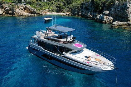 Verhuur Motorjacht Prestige X 60 Juan les Pins