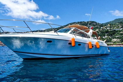 Charter Motorboat Jeanneau Prestige 34 Beaulieu-sur-Mer