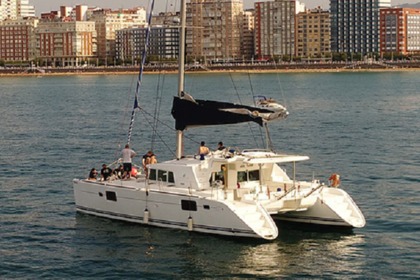Rental Catamaran LAGOON 440 Gijón