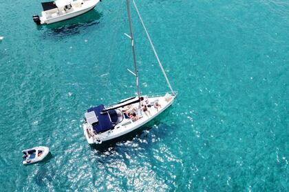 Charter Sailboat JEANNEAU SUN ODYSSEY 35 legend Ponza