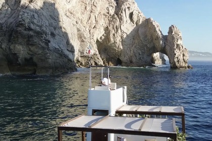 Alquiler Lancha Custom Catamaran 32 Cabo San Lucas