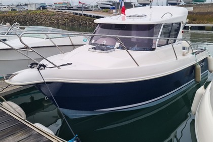 Charter Motorboat Ultramar 640 Les Sables-d'Olonne