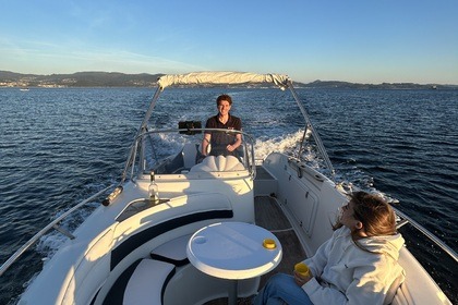 Noleggio Barca a motore Quicksilver 600 Commander Sanxenxo