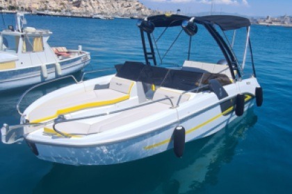 Miete Motorboot Beneteau Flyer 6.6 Marseille