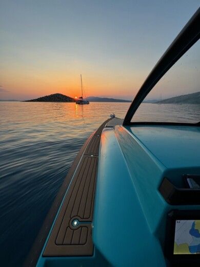 Athene RIB 10 VIPER 970 CABIN alt tag text