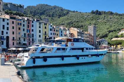 Noleggio Yacht a motore Baglietto Motor yacht Navetta Bocca di Magra