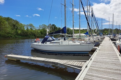 Location Voilier Beneteau First 325 Arzal