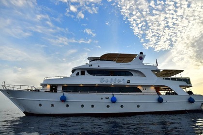 Rental Motor yacht Lagoon Lagoon 400 Sharm El-Sheikh