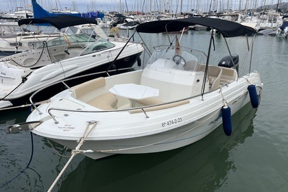 Rental Motorboat Pacific Craft Open 625 Dénia