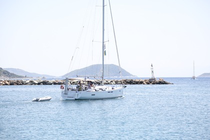 Rental Sailboat JEANNEAU SUN ODYSSEY 439 Skopelos