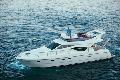 Rental Motorboat Ferretti 460 Podstrana