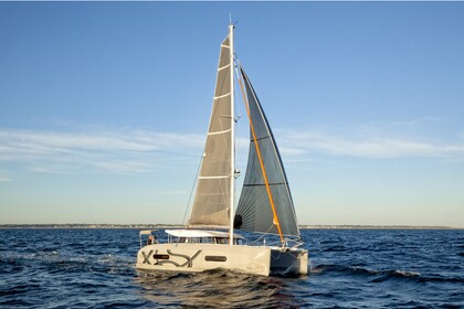 Charter Catamaran Beneteau Excess 11 Valencia
