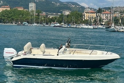 Hire Boat without licence  BLU & BLU FUTURAMA 500 La Spezia