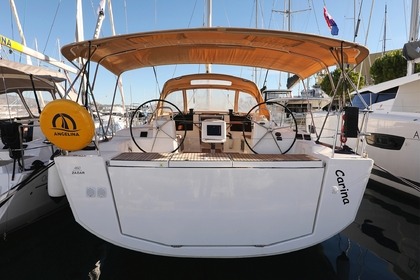 Hire Sailboat DUFOUR DUFOUR 460 GRAND LARGE Trogir