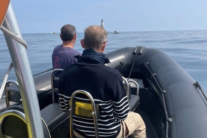 Noleggio Gommone Valiant Dr 750 Lézardrieux