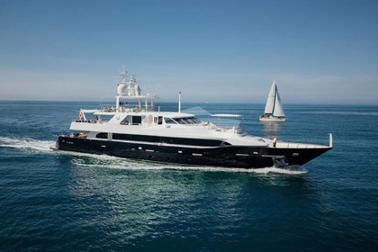 Location Yacht Rossinavi Rossinavi Naples