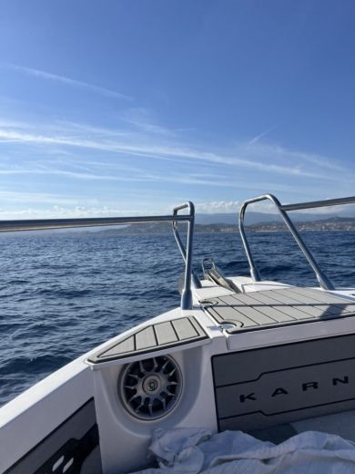 Mandelieu-la-Napoule Motorboat Karnic SL 701 alt tag text