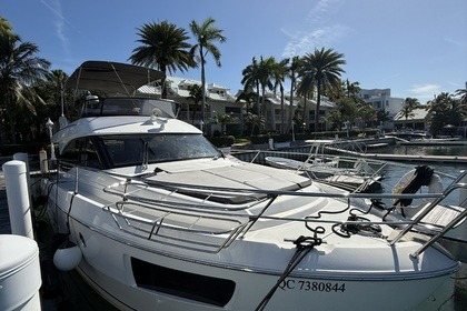 Rental Motorboat Bavaria VIRTESS 420 FLY Turks and Caicos Islands