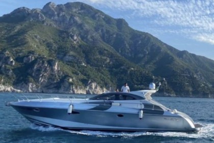 Hire Motor yacht Rizzardi Incredibile 45 s Positano