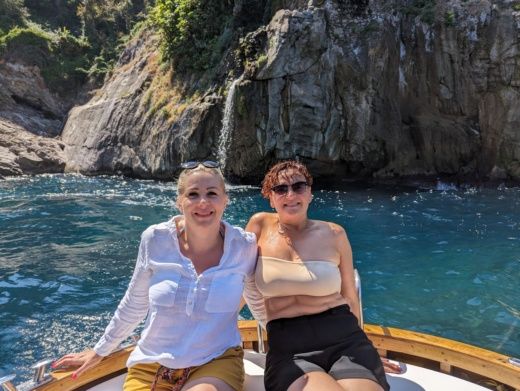 Сорренто Motorboat Comena Cabin 25 alt tag text