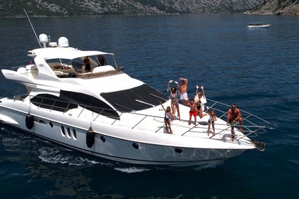 Hire Motorboat Azimut Azimut 62 Tivat