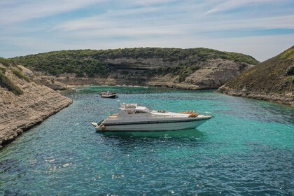 Hire Motor yacht MOCHI CRAFT 57 open HT Porto Cervo
