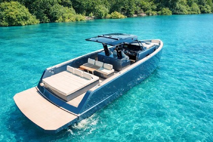 Charter Motorboat Pardo 43 Saint-Tropez