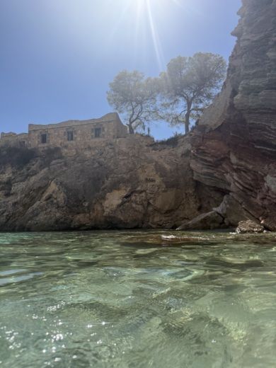 Santa Ponsa Without license Estable 400 alt tag text