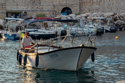 Noleggio Barca a motore Autoproduzione Gozzo Ligure Castro Marina