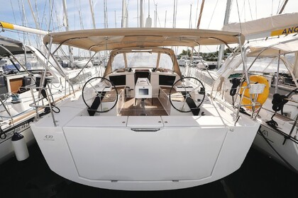 Hire Sailboat DUFOUR 430 Trogir