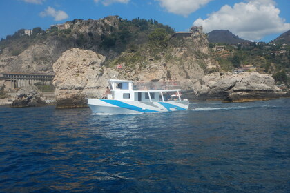 Location Bateau à moteur Mostes All Inclusive Taormine