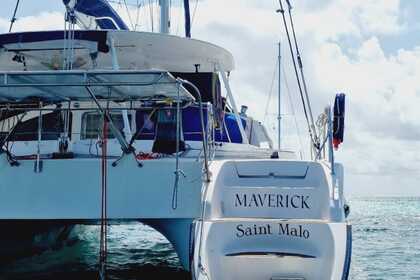 Rental Catamaran Fountaine Pajot Belize 43 Saint Martin