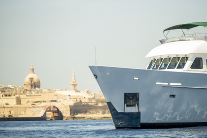 Charter Motor yacht Algar 84 Birgu
