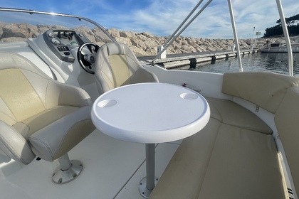 Hire Motorboat Beneteau Flyer 5.5 Marseille