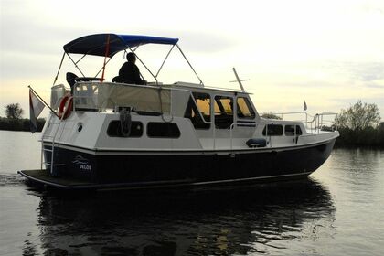 Rental Houseboats Rogger 1000 Salon IJsselstein