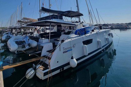 Charter Catamaran Fountaine Pajot Fountaine Pajot Tanna 47 - 5 + 1 cab. Biograd na Moru