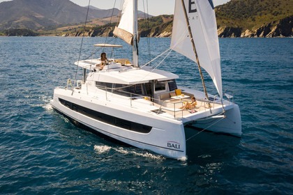 Miete Katamaran Catana Group Bali 4.2 - 4 + 1 cab. Trogir